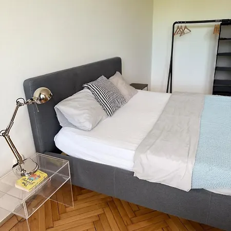 Apartment Elegant For Short