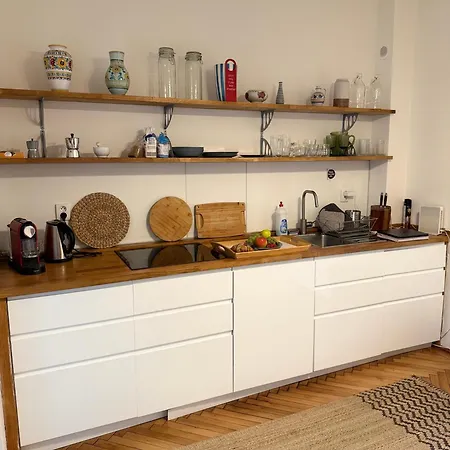 Elegant For Short Pressburg