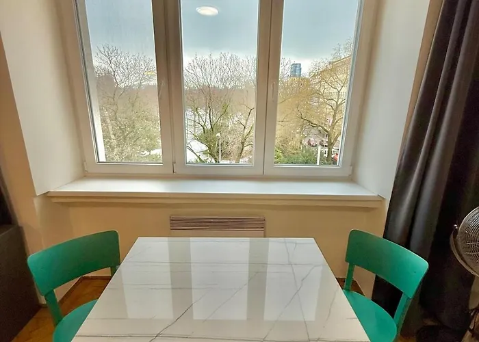 Elegant For Short Apartament *