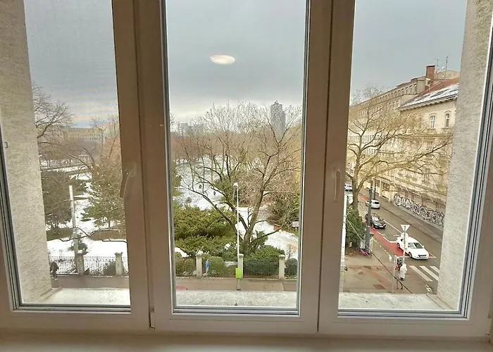 Elegant For Short شقة براتسيلافا