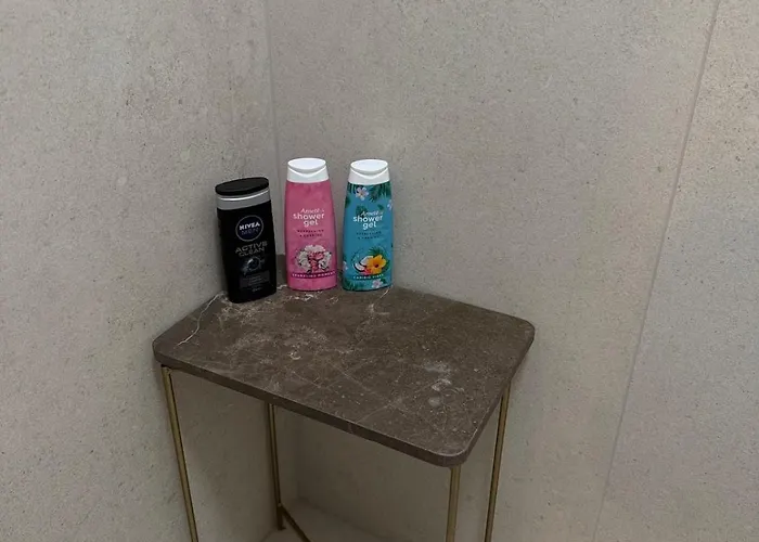 Elegant For Short شقة *